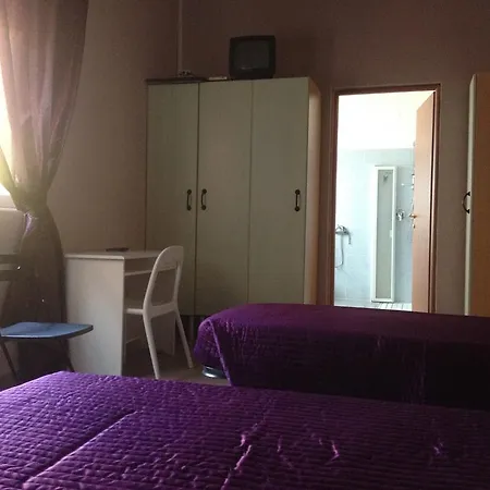 Casa Per Ferie Raggio Di Sole Couette-café